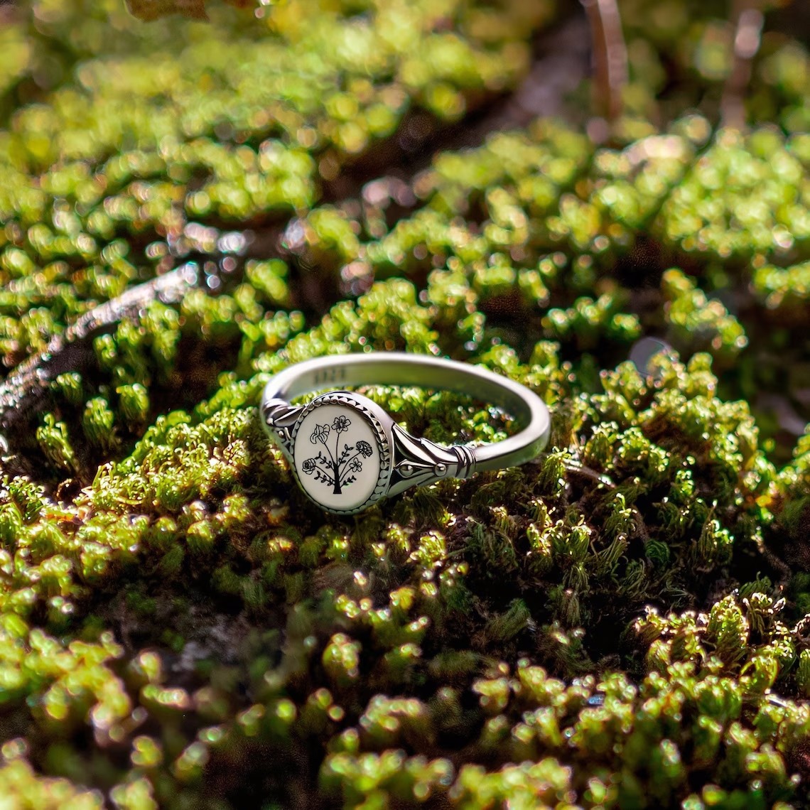 Personalized Birth Flower Ring