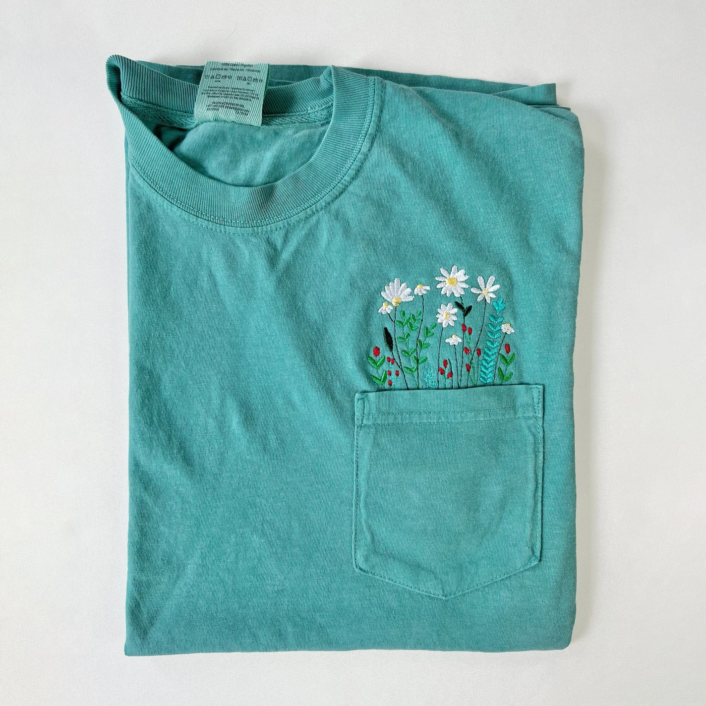 Embroidered Crewneck Wildflower Pocket T-shirt